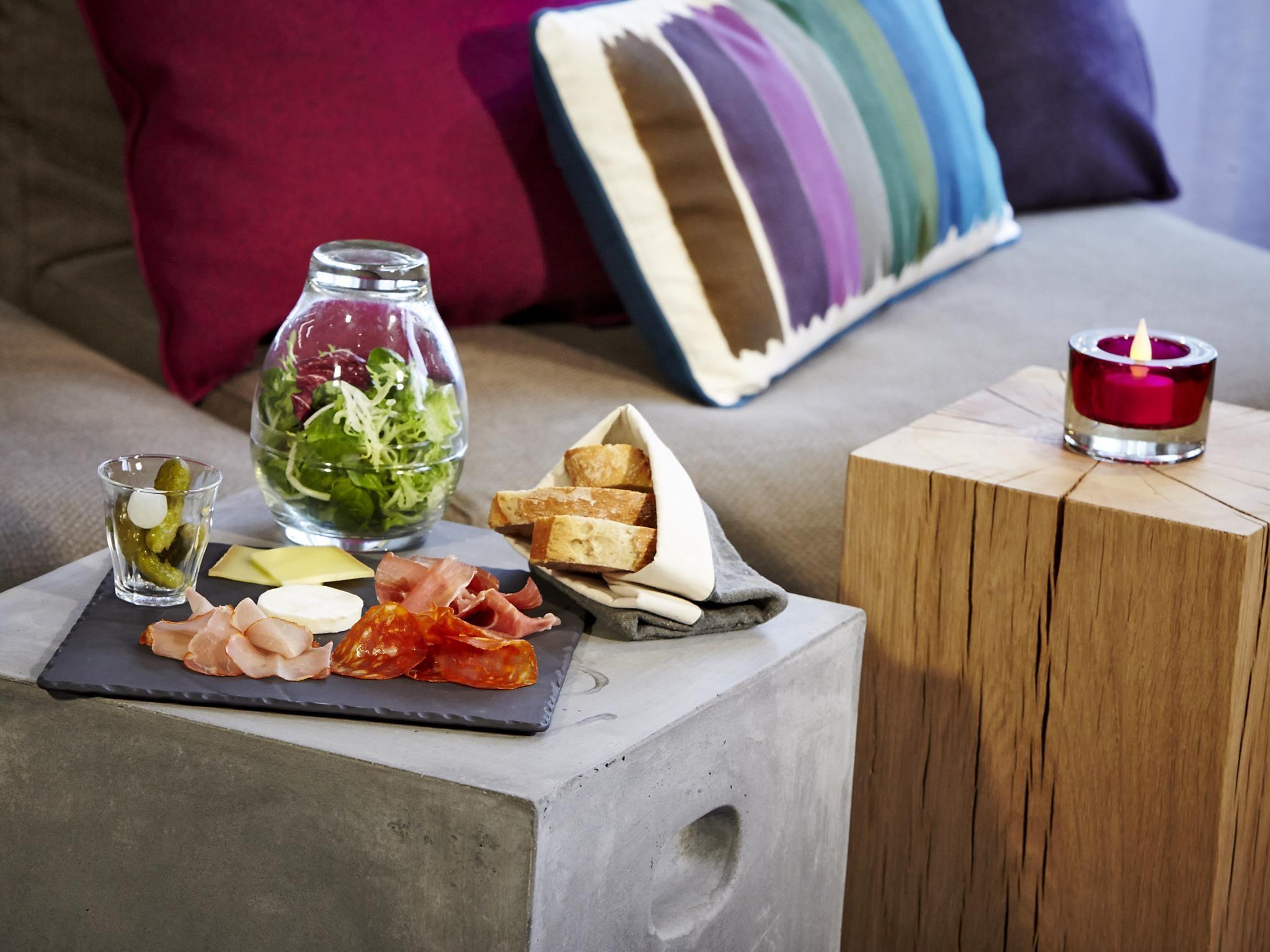 Campanile 3*Saint-Germain-en-Laye教堂